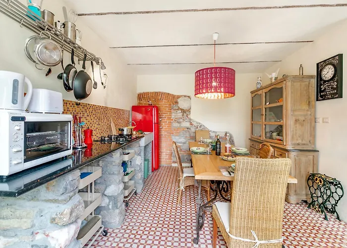 La Maison Du Lac - 50 Meters From Lake , Private Parking&Bbq - Happy Rentals
